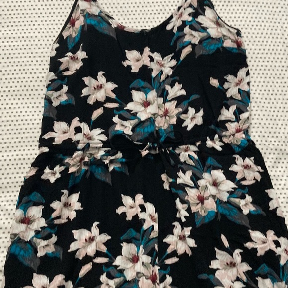 🦋AÉROPOSTALE   Floral V-Neck Jumpsuit Size : Small - Picture 12 of 16